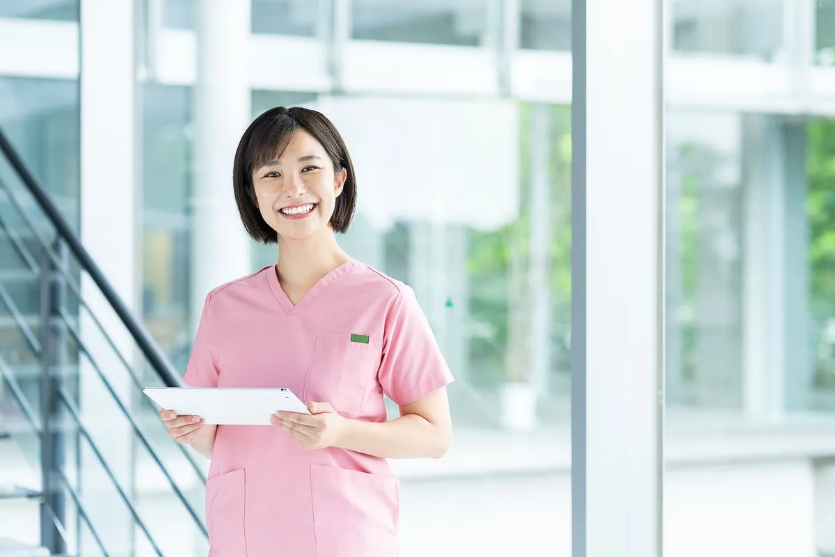 女性看護師